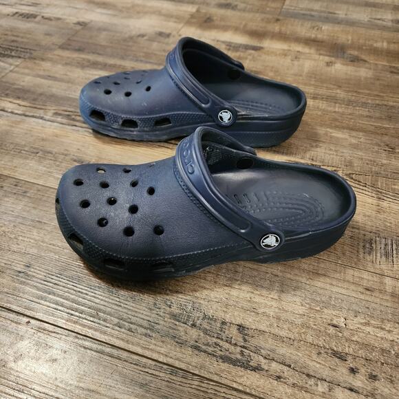 Classic Crocs dark blue size W8/M6 Pre-owned in good condition SH1 - Picture 4 of 8